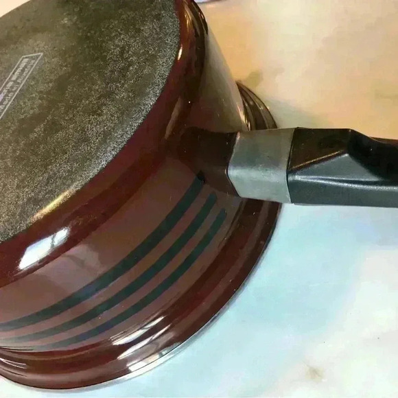 Beautiful vintage brown striped enamelled cookware from Austria  Email - Picture 6 of 7